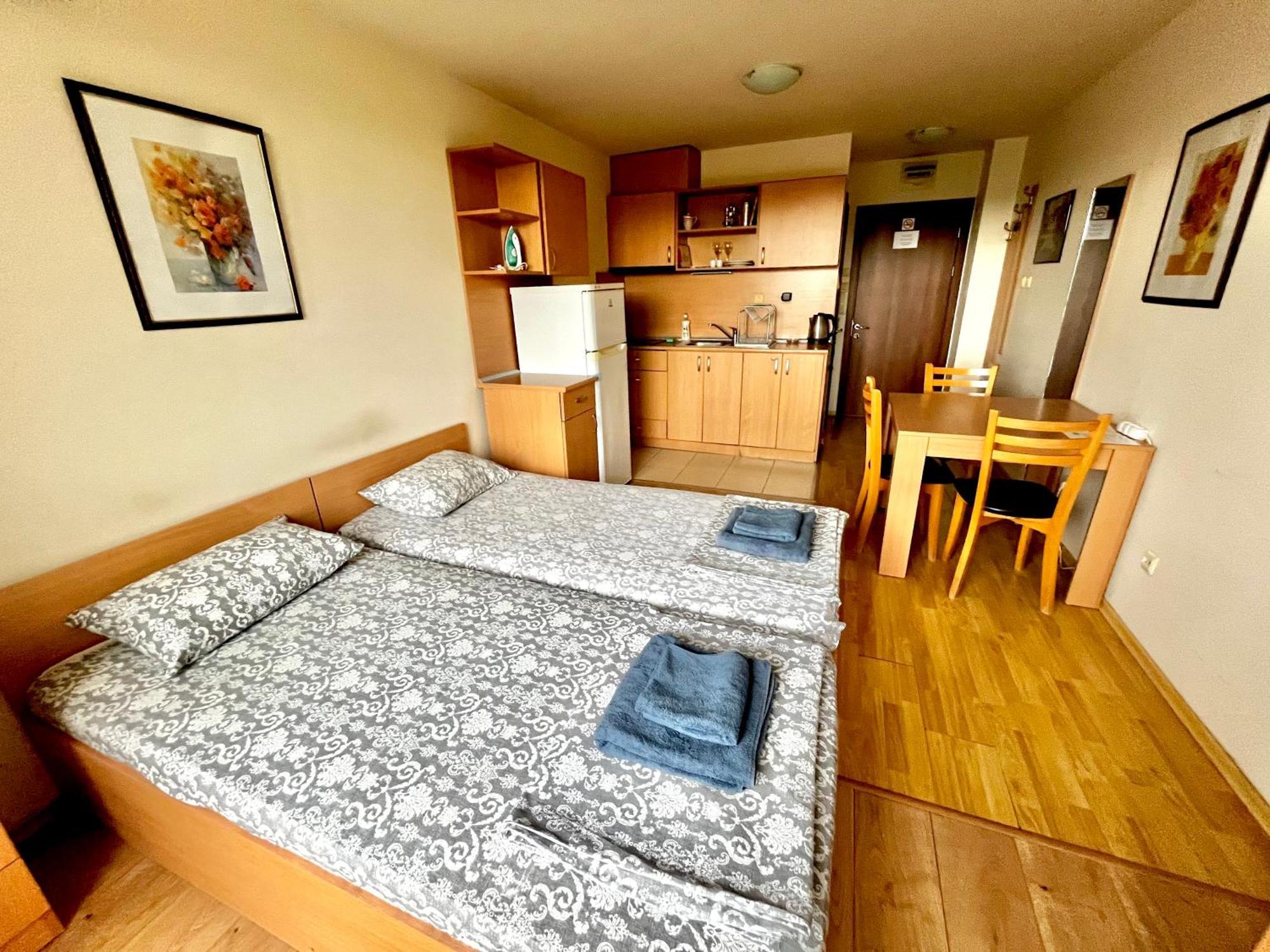 Vadim Apartments In Panorama Beach Vigo Nessebar ภายนอก รูปภาพ